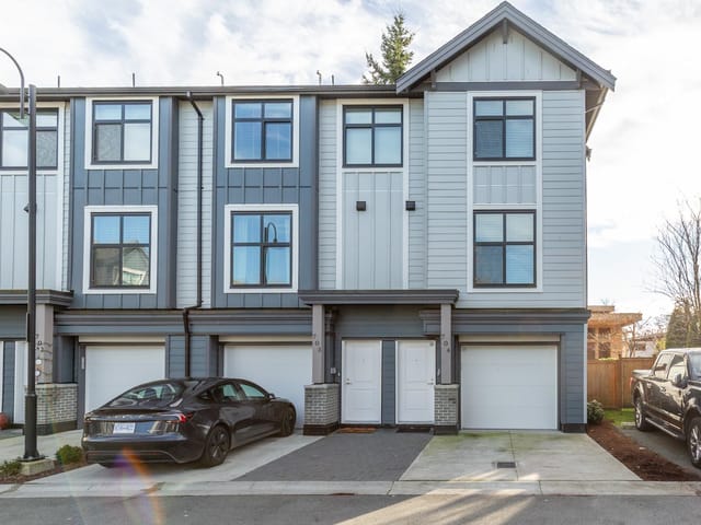 Townhouse for sale in Abbotsford, Abbotsford, 704 2267 McKenzie Road, 263102716 | Realtylink.org