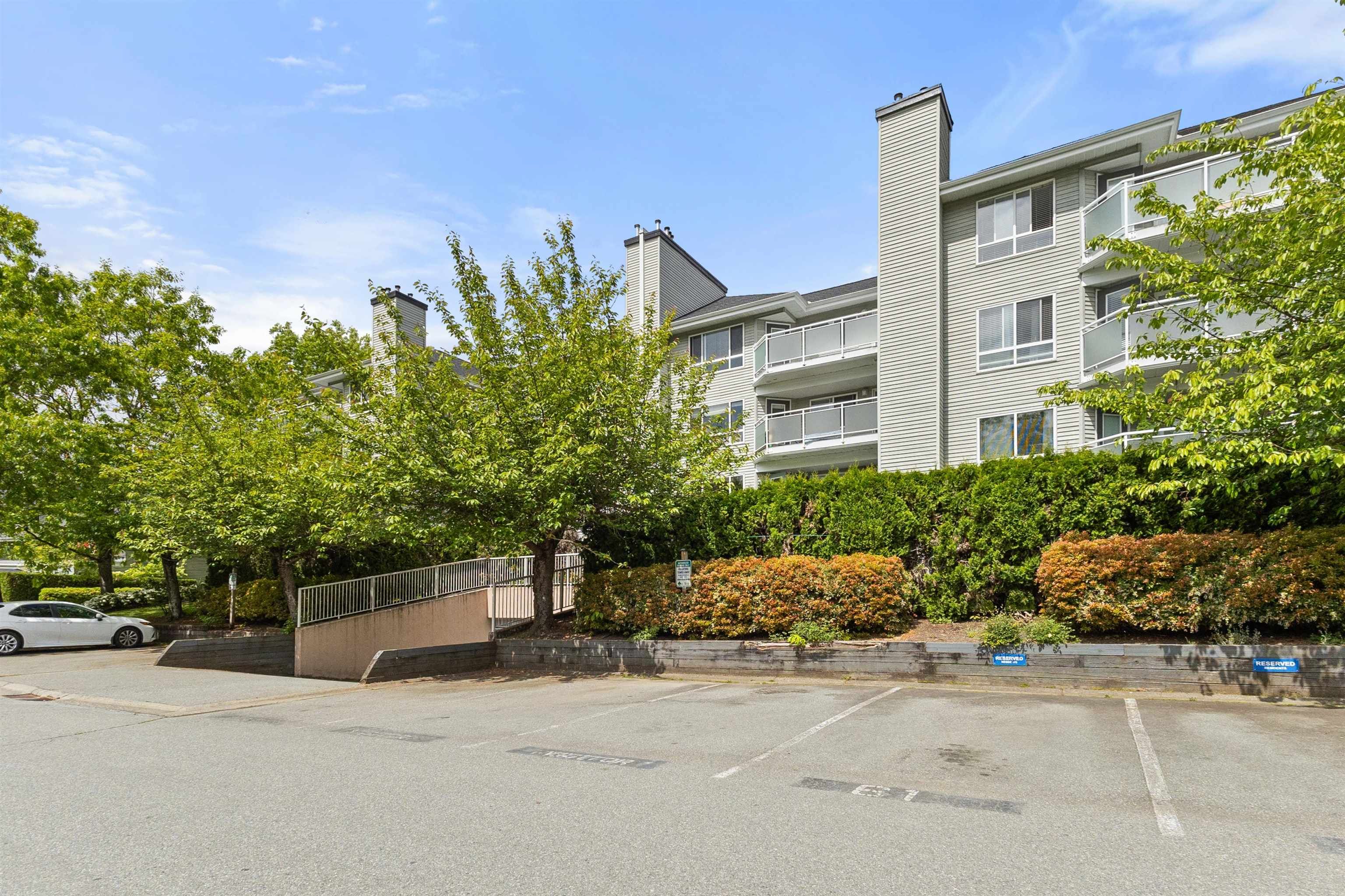 Apartment for sale in Surrey, Surrey, 405 13680 84 Avenue, 263102794 | Realtylink.org