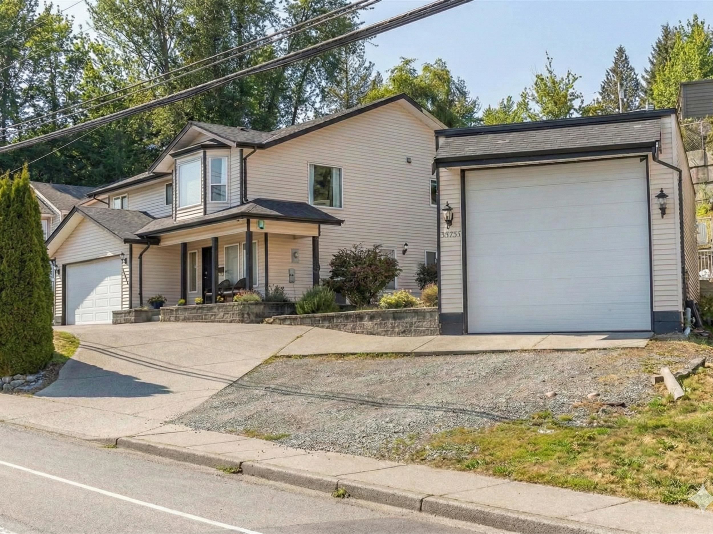 House for sale in Abbotsford, Abbotsford, 34751 Delair Road, 263102838 | Realtylink.org