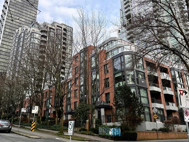 Apartment for sale in Vancouver, Vancouver West, 203 1488 Hornby Street, 263102917 | Realtylink.org