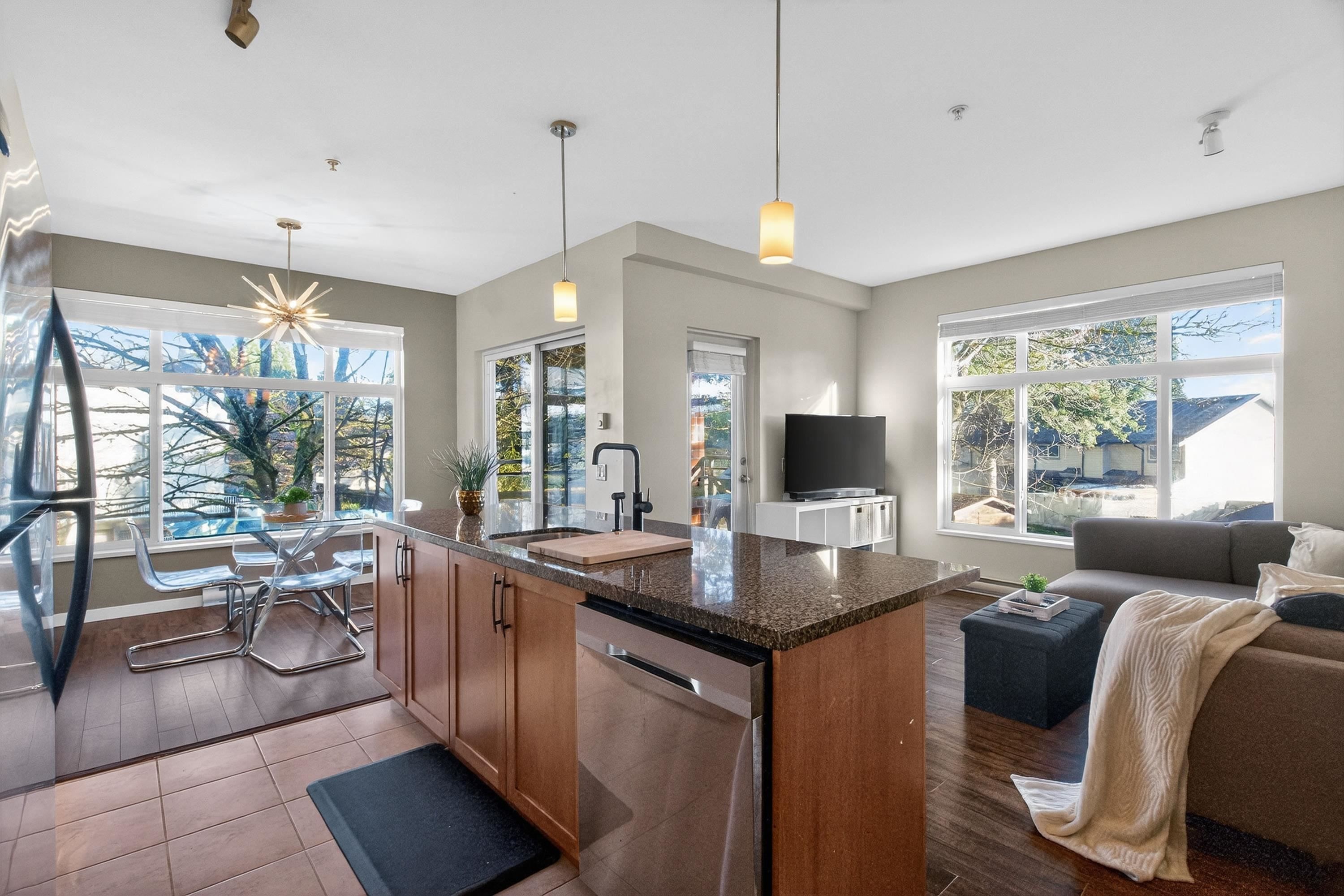 Apartment for sale in Pitt Meadows, Pitt Meadows, 201 11950 Harris Road, 263102953 | Realtylink.org