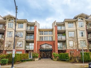 Apartment for sale in Port Moody, Port Moody, 105 100 Capilano Road, 263102998 | Realtylink.org