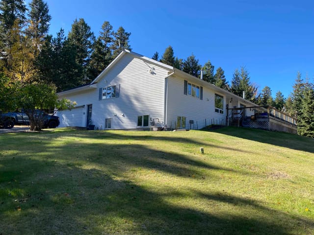 House for sale in 108 Mile Ranch, 100 Mile House, 5270 Mackay Crescent, 263103139 | Realtylink.org