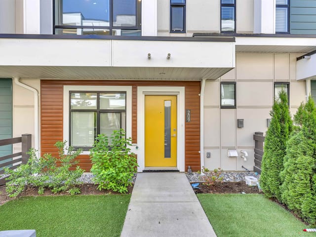 Townhouse for sale in Chilliwack, Sardis, 209 46150 Thomas Road, 263103190 | Realtylink.org