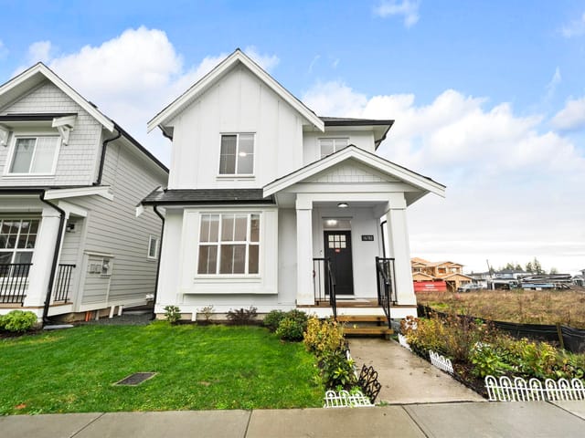 House for sale in Surrey, South Surrey White Rock, 16782 21a Avenue, 263103196 | Realtylink.org