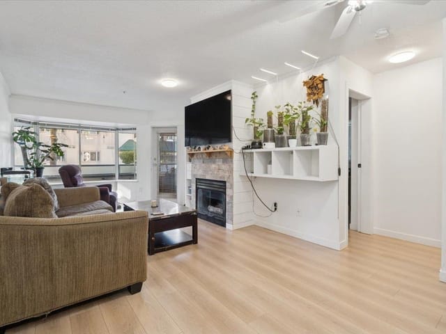 Apartment for sale in Abbotsford, Abbotsford, 105 2962 Trethewey Street, 263103228 | Realtylink.org