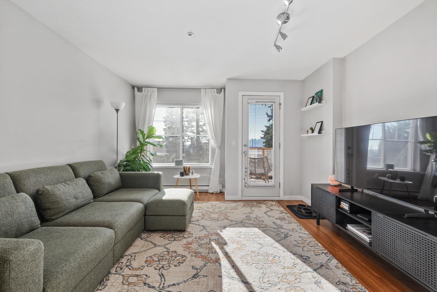 Apartment for sale in Port Coquitlam, Port Coquitlam, 412 1969 Westminster Avenue, 263103274 | Realtylink.org