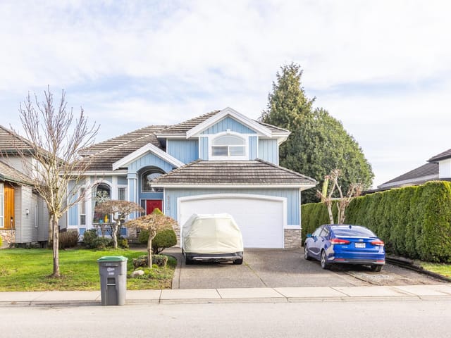 House for sale in Surrey, Surrey, 8370 168a Street, 263103281 | Realtylink.org