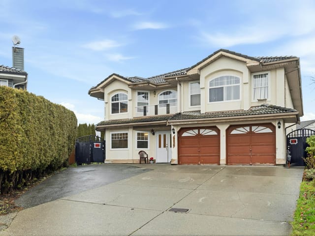 House for sale in Surrey, Surrey, 7076 122a Street, 263103303 | Realtylink.org