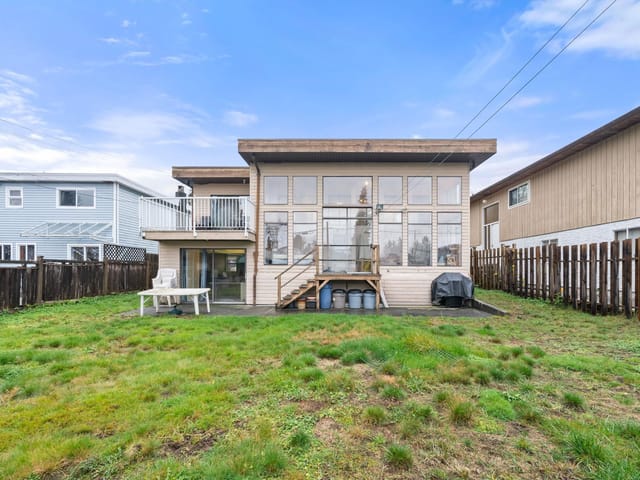 House for sale in North Vancouver, North Vancouver, 741 E 14th Street, 263103527 | Realtylink.org