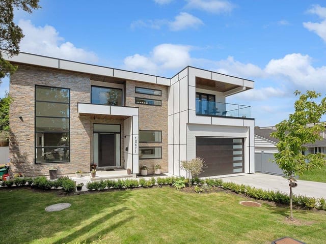 House for sale in White Rock, South Surrey White Rock, 15671 Roper Avenue, 263103705 | Realtylink.org