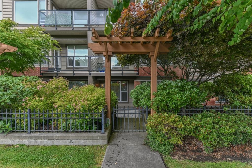 Apartment for sale in Abbotsford, Abbotsford, 114 33539 Holland Avenue, 263103765 | Realtylink.org