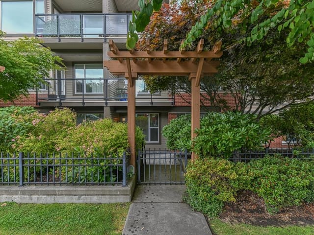 Apartment for sale in Abbotsford, Abbotsford, 114 33539 Holland Avenue, 263103765 | Realtylink.org