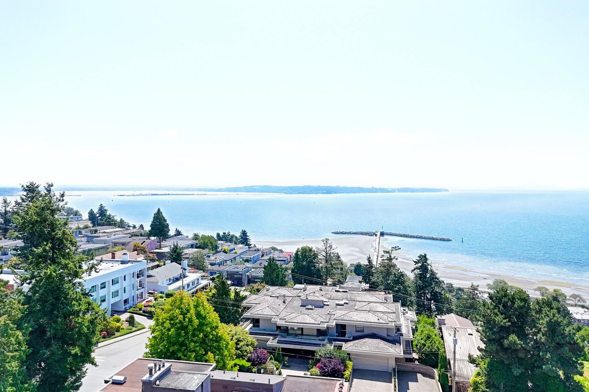 Apartment for sale in White Rock, South Surrey White Rock, 101 15041 Prospect Avenue, 263103785 | Realtylink.org