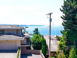 Apartment for sale in White Rock, South Surrey White Rock, 105 15041 Prospect Avenue, 263103861 | Realtylink.org