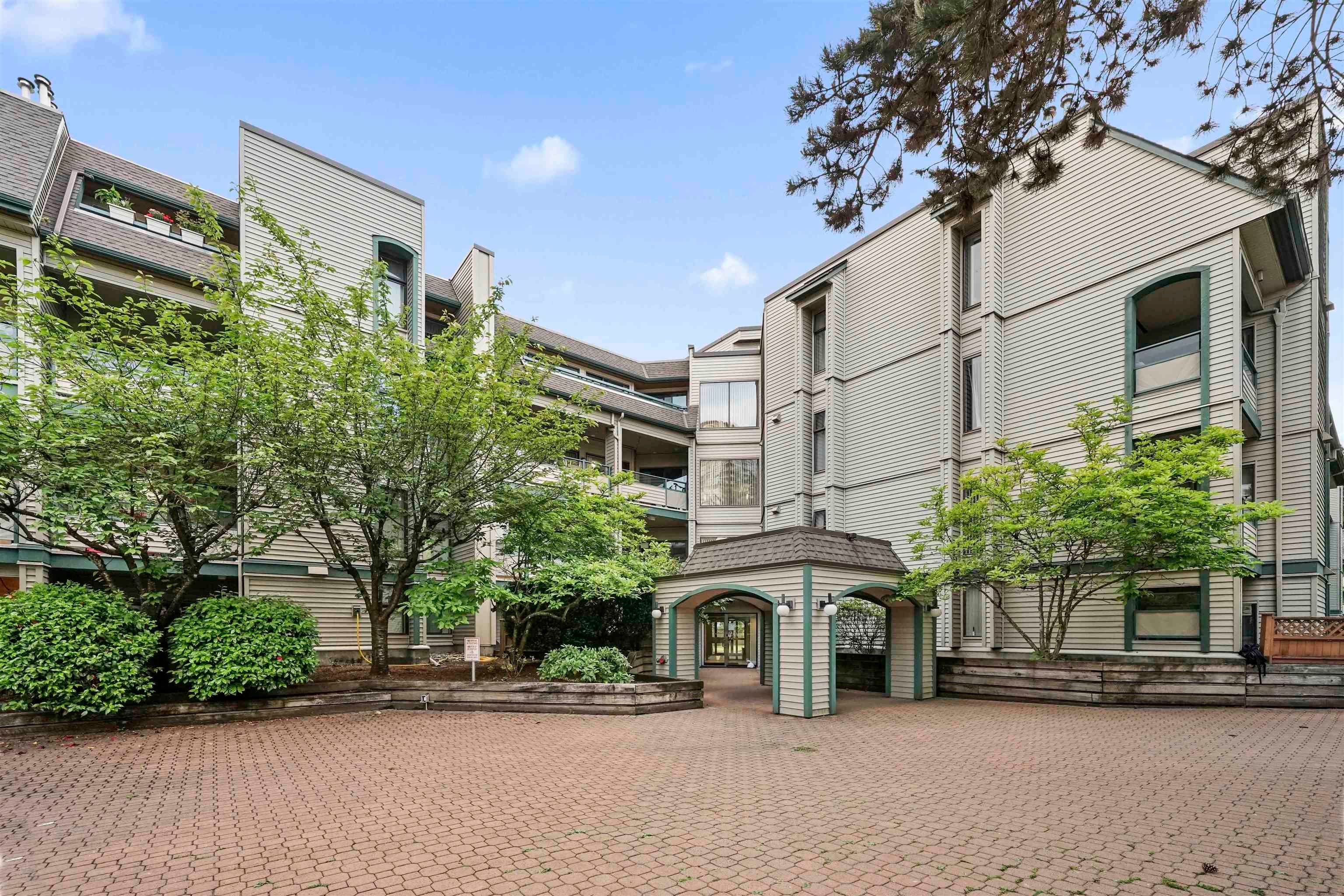 Apartment for sale in Coquitlam, Coquitlam, 209 2915 Glen Drive, 263103873 | Realtylink.org