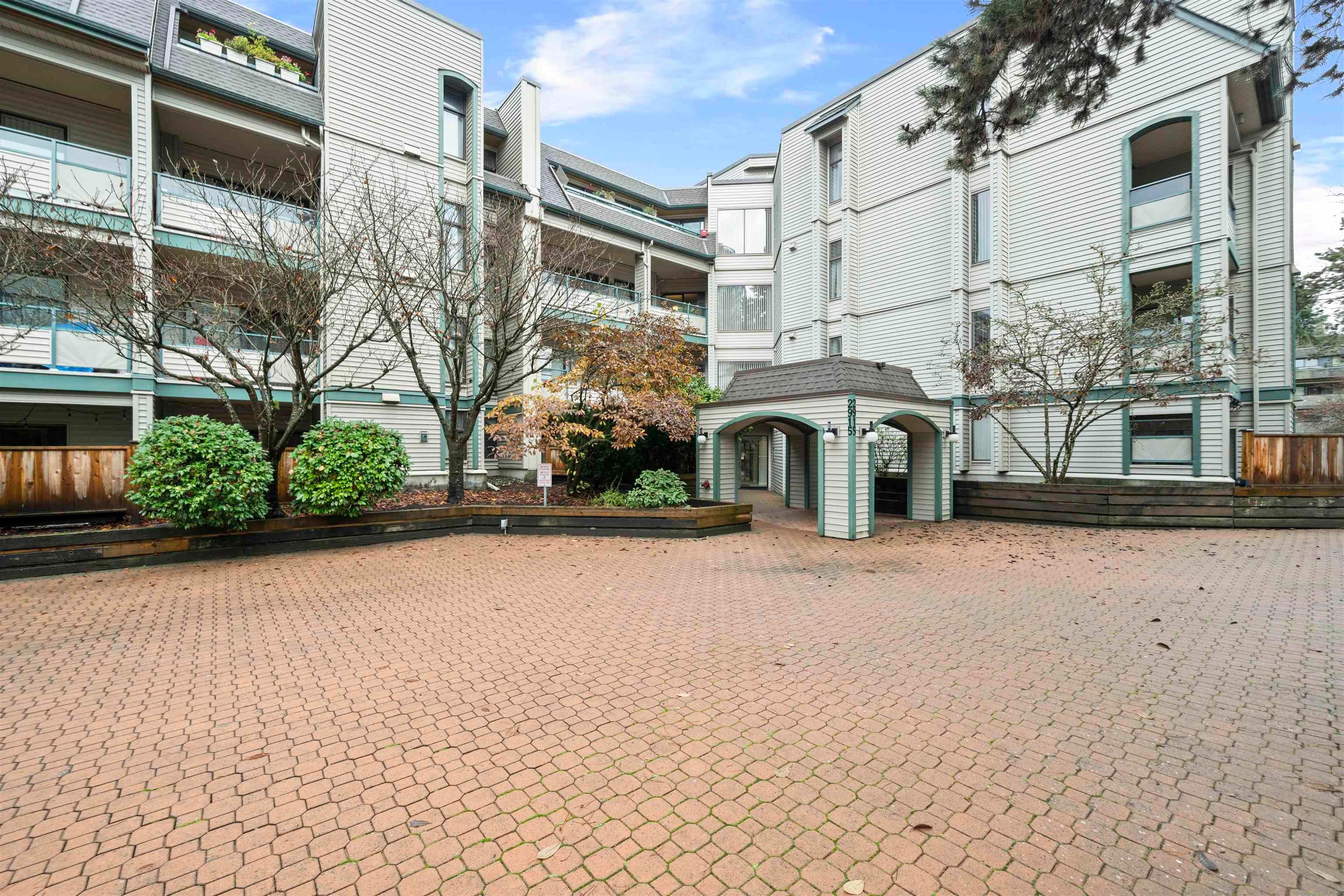 Apartment for sale in Coquitlam, Coquitlam, 416 2915 Glen Drive, 263103883 | Realtylink.org