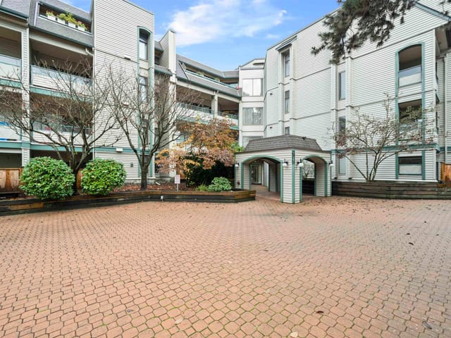 Apartment for sale in Coquitlam, Coquitlam, 416 2915 Glen Drive, 263103883 | Realtylink.org