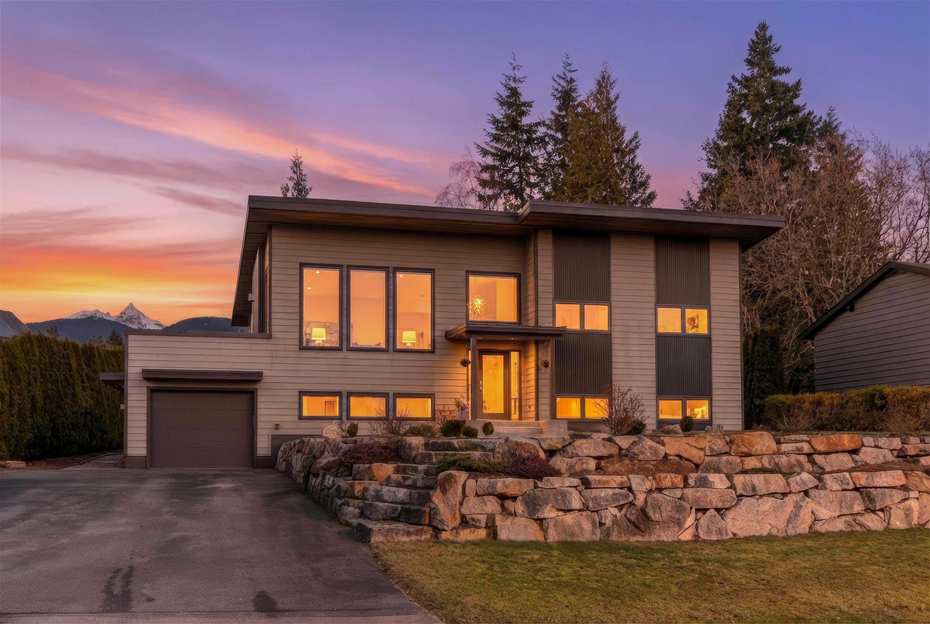 House for sale in Squamish, Squamish, 40298 Ayr Drive, 263103888 | Realtylink.org