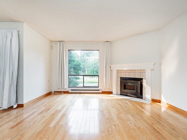 Townhouse for sale in Surrey, North Surrey, 10570 Holly Park Lane, 263104036 | Realtylink.org