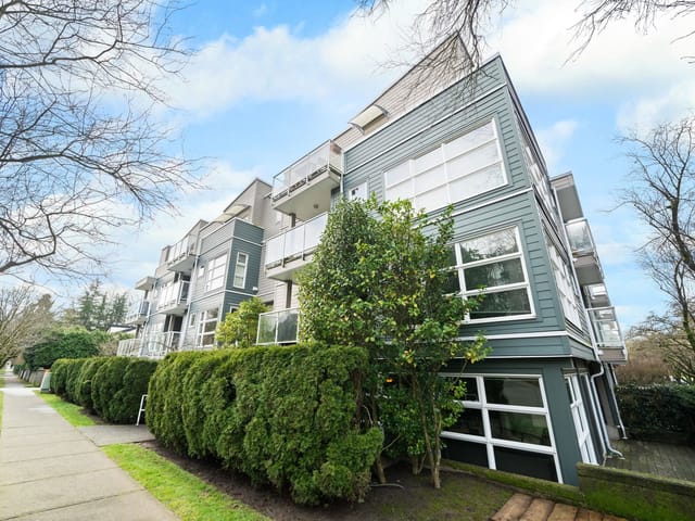 Apartment for sale in Vancouver, Vancouver West, 104 2815 Yew Street, 263104136 | Realtylink.org