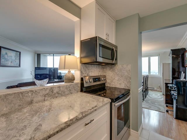 Apartment for sale in Burnaby, Burnaby North, 902 3920 Hastings Street, 263104137 | Realtylink.org