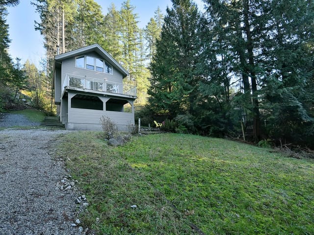 House for sale in Halfmoon Bay, Sunshine Coast, 8650 Redrooffs Road, 263104236 | Realtylink.org