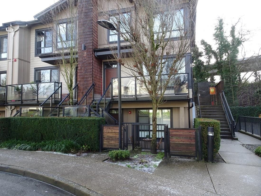 Townhouse for sale in Burnaby, Burnaby South, 1 3728 Thurston Street, 263104262 | Realtylink.org