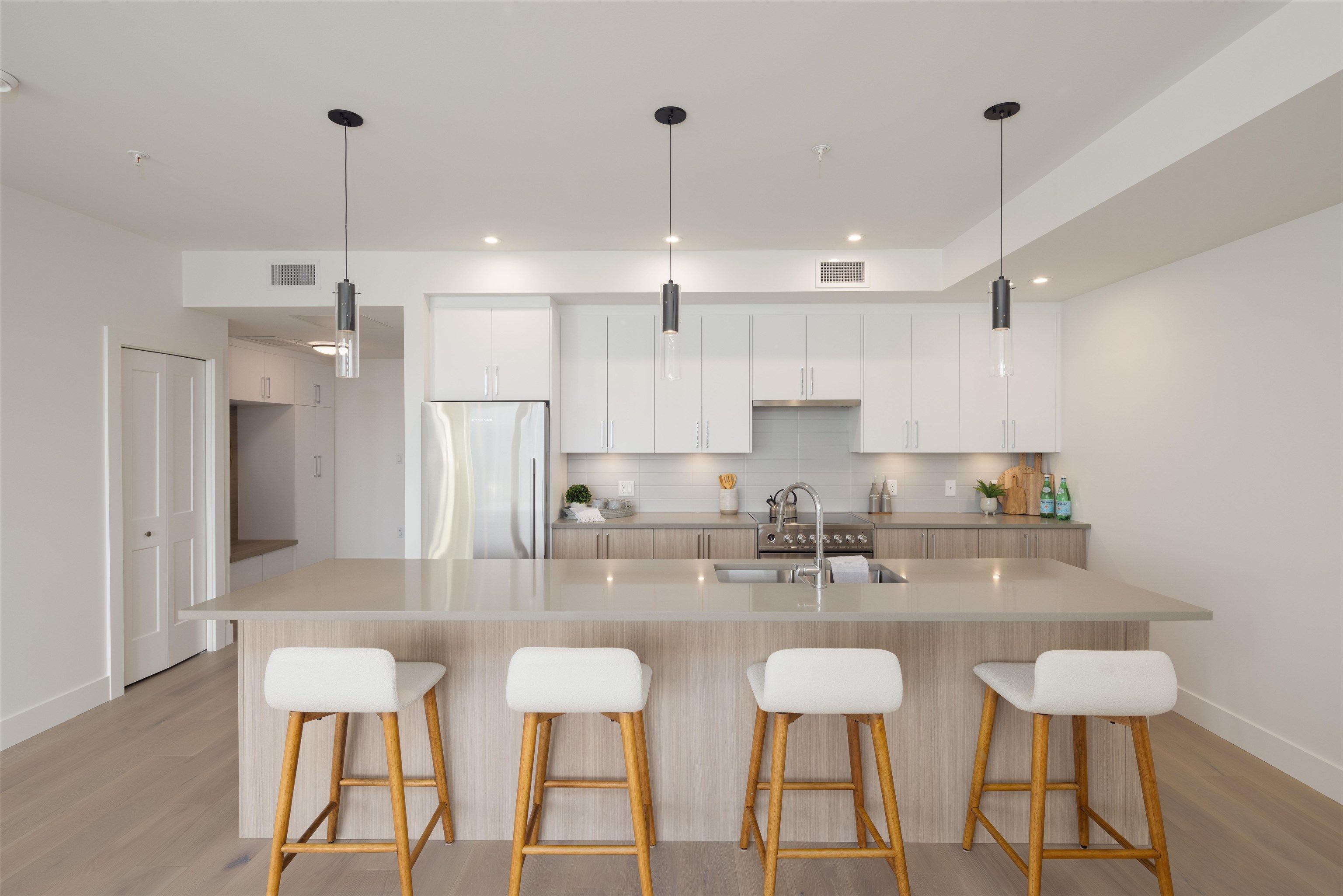 Apartment for sale in Squamish, Squamish, 101 3405 Mamquam Road, 263104293 | Realtylink.org