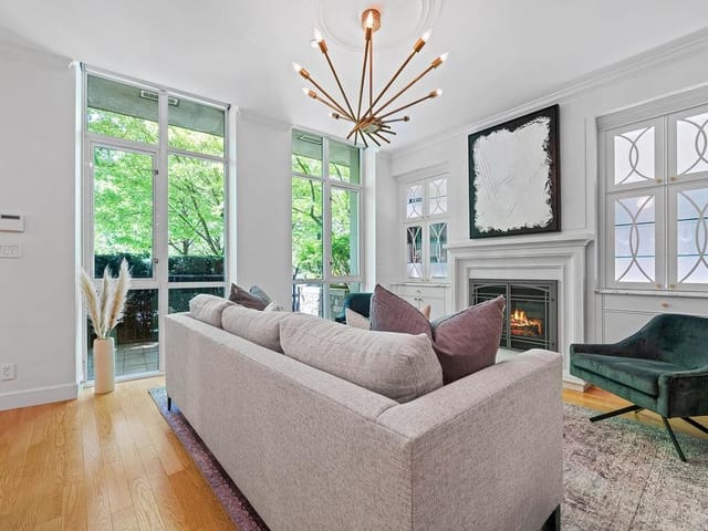 Townhouse for sale in Vancouver, Vancouver West, 471 Beach Crescent, 263104329 | Realtylink.org