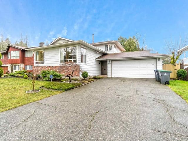House for sale in Surrey, Surrey, 14928 93a Avenue, 263104410 | Realtylink.org