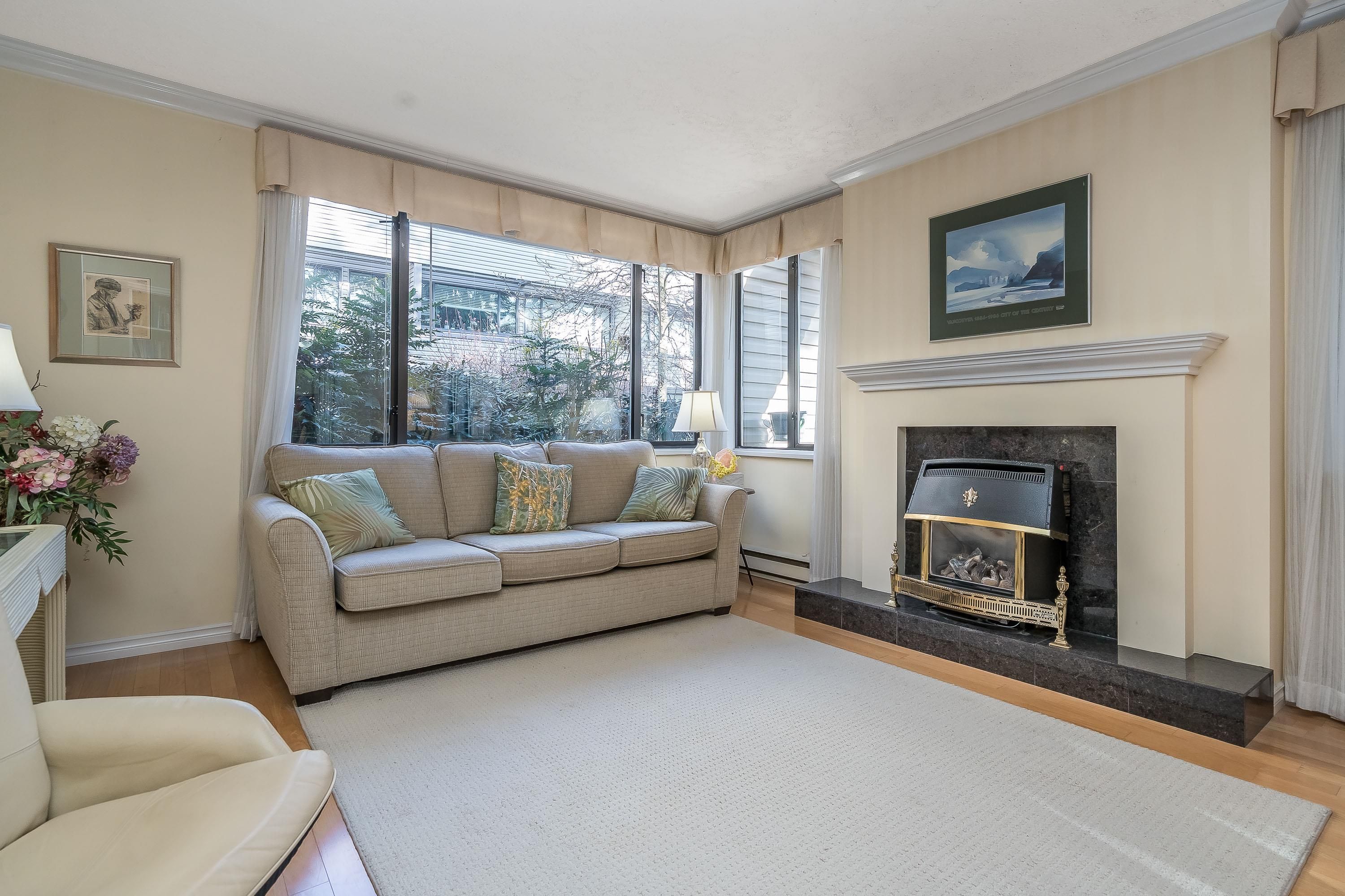 Apartment for sale in Surrey, South Surrey White Rock, 112 15275 19 Avenue, 263104561 | Realtylink.org