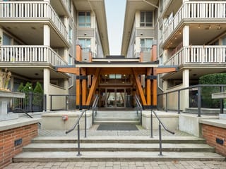 Apartment for sale in Port Moody, Port Moody, 419 801 Klahanie Drive, 263104764 | Realtylink.org