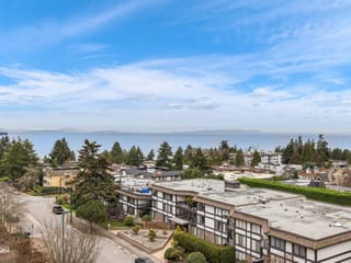 Apartment for sale in Surrey, South Surrey White Rock, 304 1480 Foster Street, 263104825 | Realtylink.org