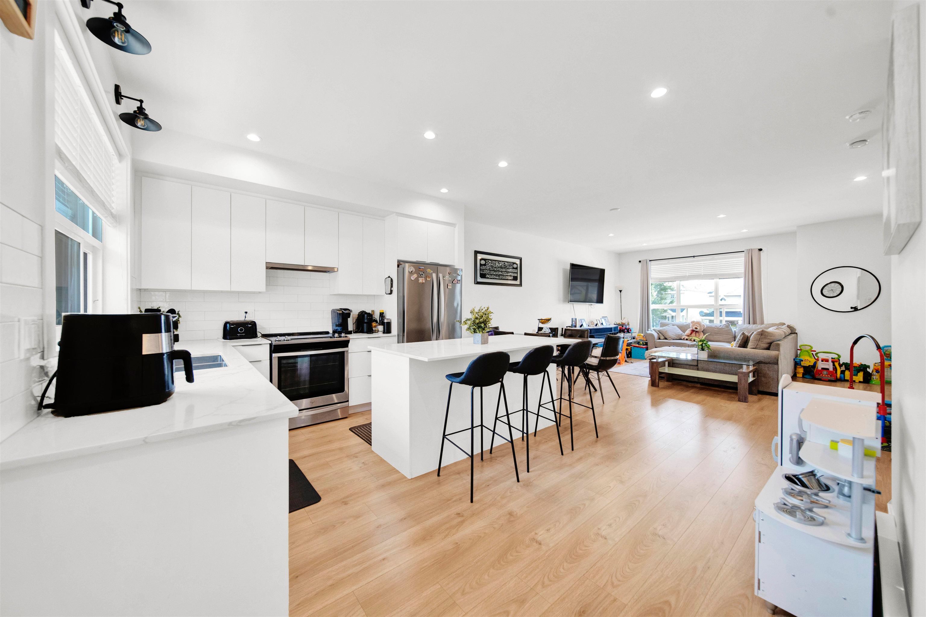 Townhouse for sale in Surrey, Cloverdale, 10 19255 Aloha Drive, 263104826 | Realtylink.org