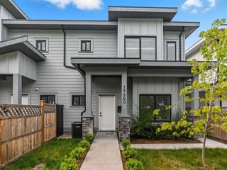 1/2 Duplex for sale in Surrey, Cloverdale, 18460 64 Avenue, 263104958 | Realtylink.org