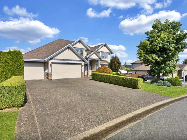 House for sale in Surrey, Surrey, 8598 171 Street, 263104971 | Realtylink.org