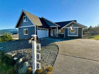 House for sale in Gibsons, Sunshine Coast, 605 Woodland Avenue, 263105024 | Realtylink.org