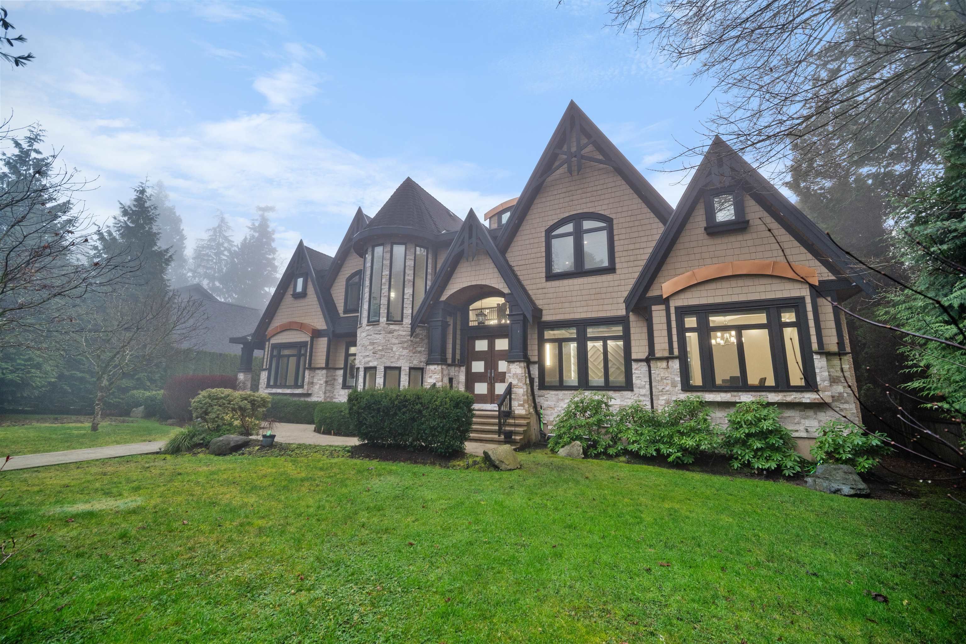 House for sale in Surrey, South Surrey White Rock, 17108 4 Avenue, 263105110 | Realtylink.org