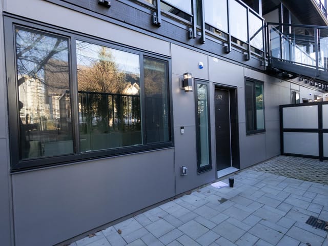 Townhouse for rent in Vancouver, Vancouver East, 102 2122 E 32 Avenue, 263105190 | Realtylink.org