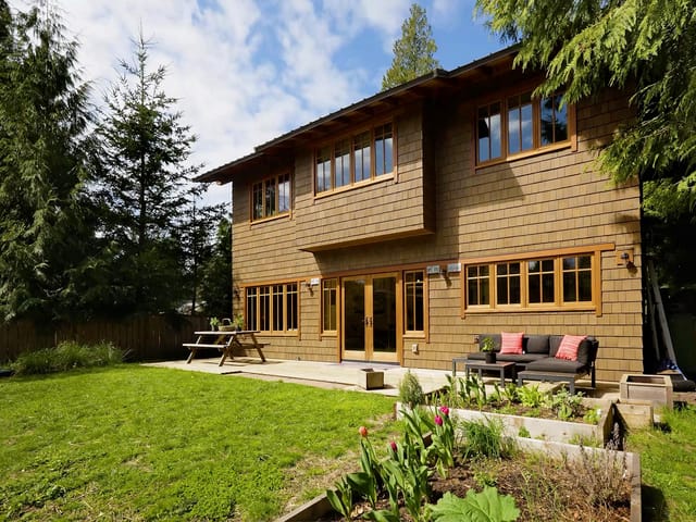 House for sale in Bowen Island, Bowen Island, 1117 Miller Road, 263105200 | Realtylink.org