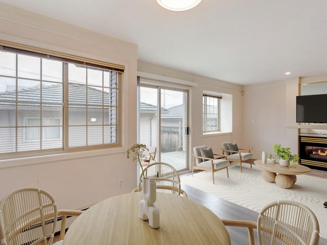 1/2 Duplex for sale in Vancouver, Vancouver West, 8468 Osler Street, 263105365 | Realtylink.org