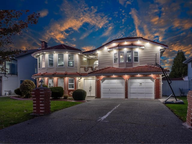 House for sale in Surrey, Surrey, 12451 90a Avenue, 263105427 | Realtylink.org