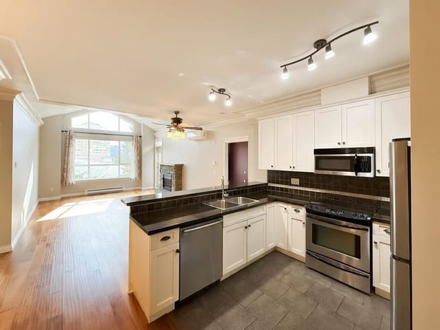 Apartment for sale in Abbotsford, Abbotsford, 412 32729 Garibaldi Drive, 263105442 | Realtylink.org