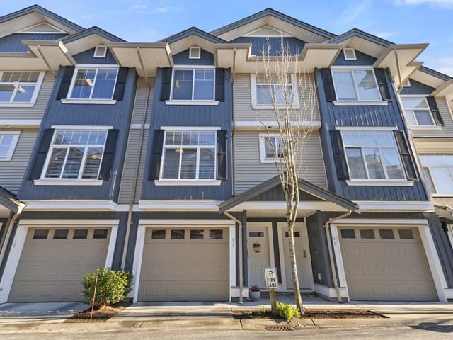 Townhouse for sale in Surrey, Cloverdale, 11 6956 193 Street, 263105457 | Realtylink.org