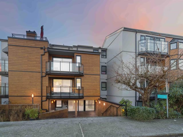 Apartment for sale in West Vancouver, West Vancouver, 206 1340 Duchess Avenue, 263105617 | Realtylink.org