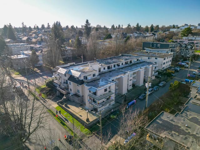 Apartment for sale in Vancouver, Vancouver East, 303 975 E Broadway, 263105633 | Realtylink.org