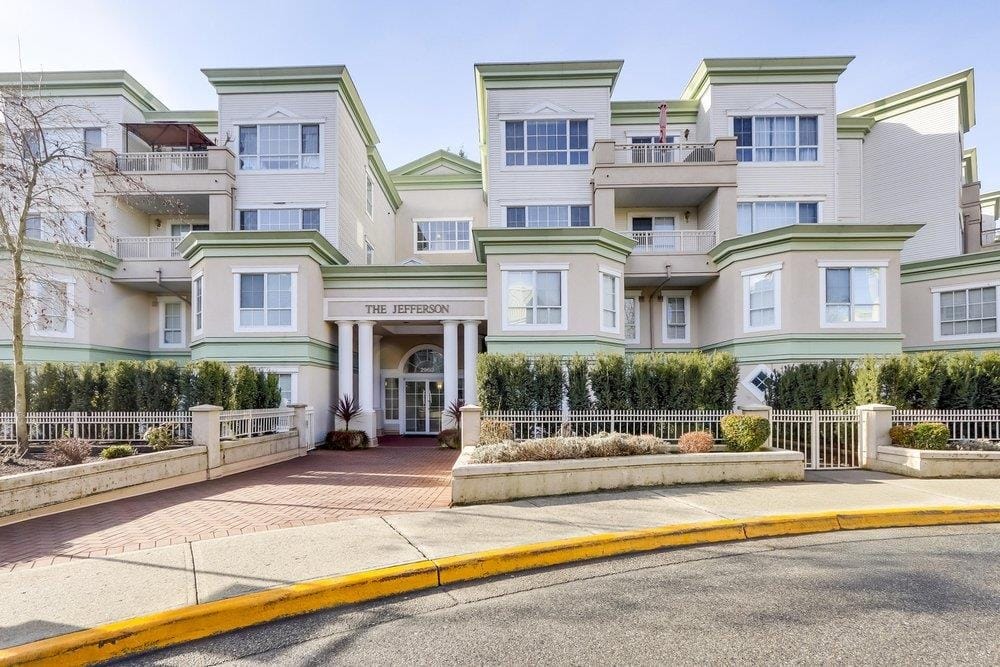 Apartment for sale in Coquitlam, Coquitlam, 412 2960 Princess Crescent, 263105682 | Realtylink.org