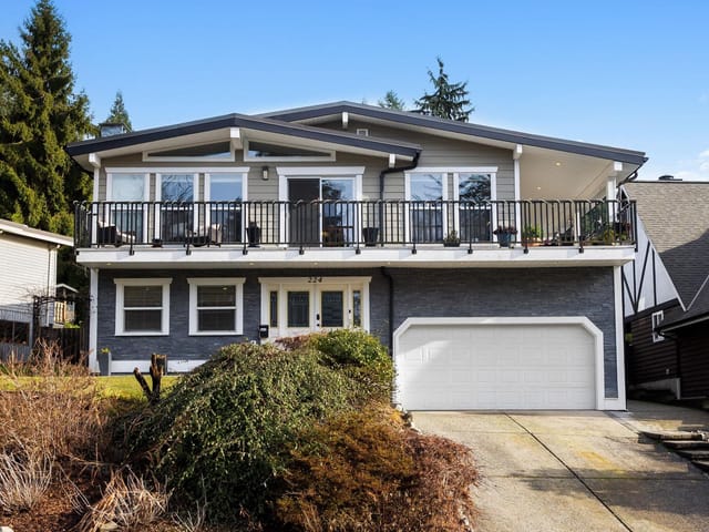 House for sale in Port Moody, Port Moody, 224 April Road, 263105748 | Realtylink.org