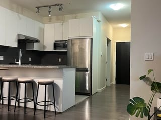 Apartment for rent in Richmond, Richmond, 9388 McKim Way, 263105946 | Realtylink.org